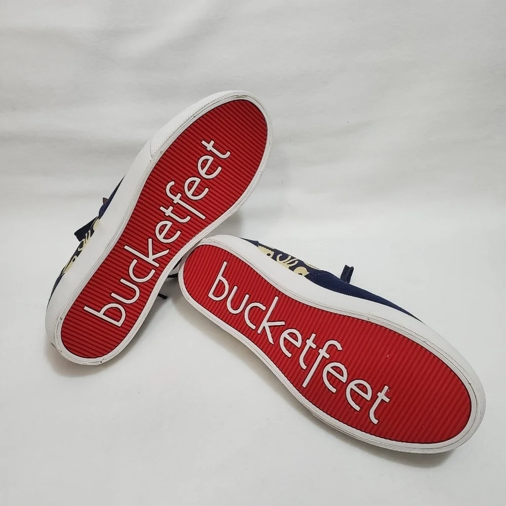 NWT Bucketfeet Shapes With Faces Low Rise Sneakers